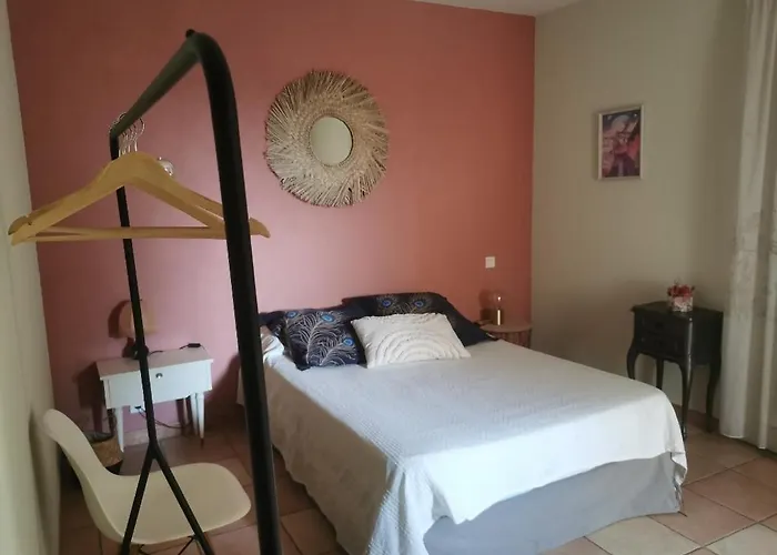 Privee Cosy, Salle De Bain Et Terrasse Millas